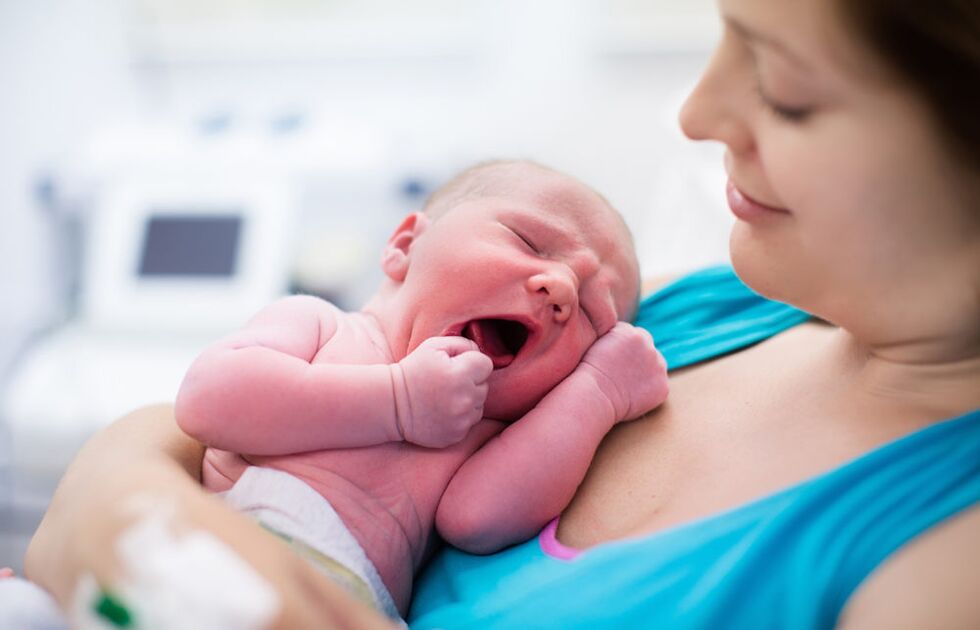 The human papillomavirus is transmitted from mother to child during childbirth. 